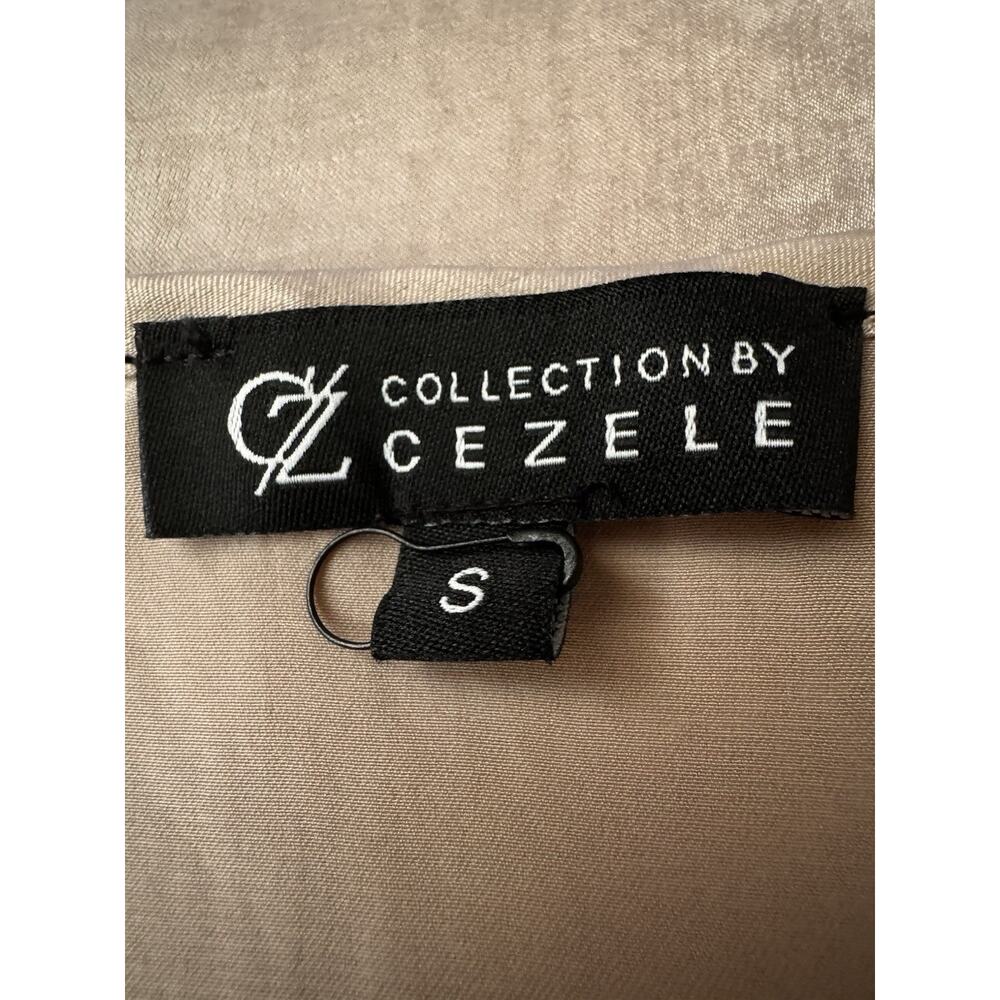 Collection By Cezele Tan V-Neck Top Size S - Picture 9 of 9